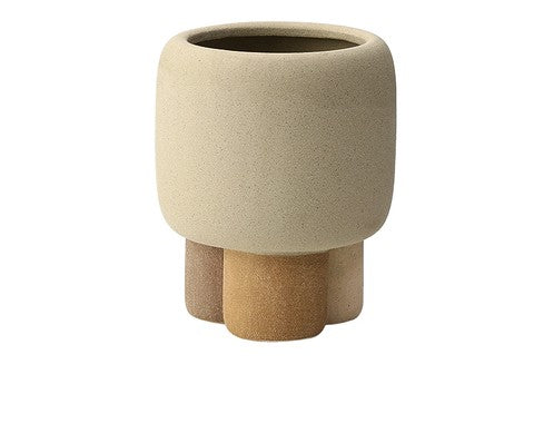 ROUND FOOT VASE B