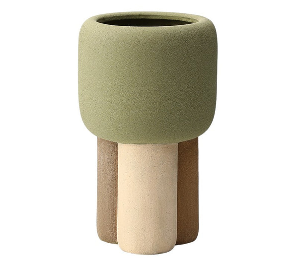 ROUND FOOT  VASE A
