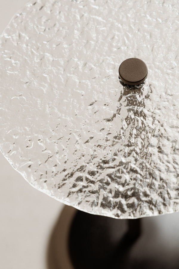 Mesa Lateral Orbe Media Martelado Marrón MES.2529.0060