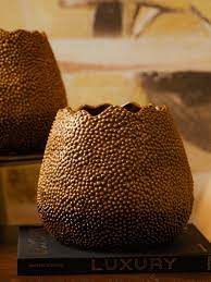 Planter Yellow